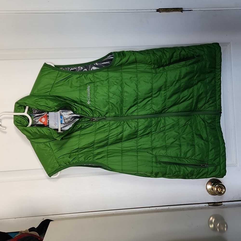 Columbia vest
